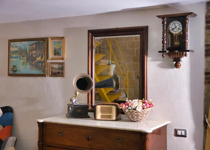 Carlito's House- Un'intera Casa Al Centro Storico Apartment