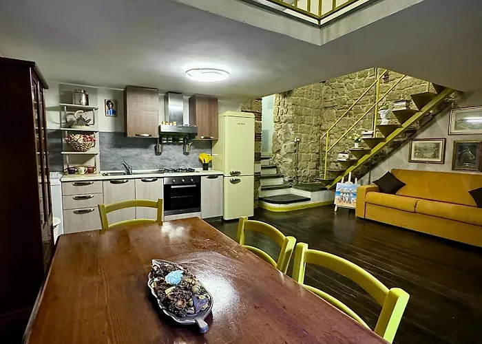 Apartment Carlito's House- Un'intera Casa Al Centro Storico *