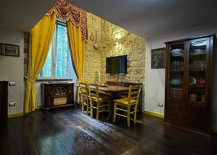 Carlito's House- Un'intera Casa Al Centro Storico
