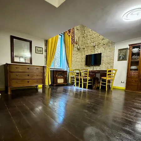 Apartamento Carlito's House- Un'intera Casa Al Centro Storico